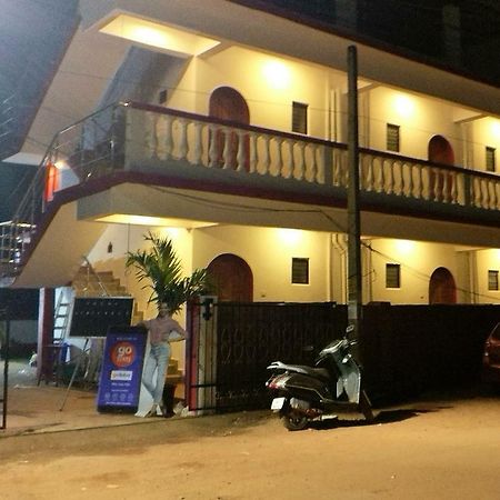 Hotel Mary Joey Baga Exterior photo